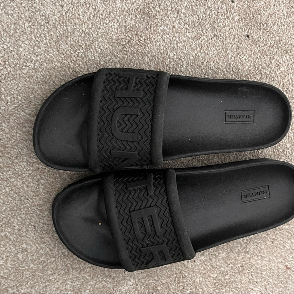Hunter Black Slide Sandals